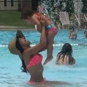 Meet your Posher, Ebony